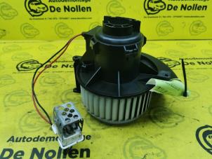 Usagé Moteur de ventilation chauffage Opel Astra H (L48) 1.6 16V Twinport Prix € 50,00 Règlement à la marge proposé par de Nollen autorecycling