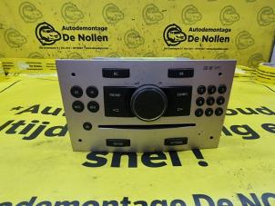 Used Radio CD player Opel Astra H (L48) 1.7 CDTi 16V Price € 75,00 Margin scheme offered by de Nollen autorecycling