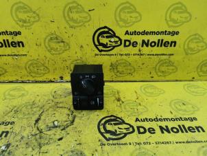 Used Light switch Opel Agila (A) 1.0 12V Twin Port Price € 25,00 Margin scheme offered by de Nollen autorecycling