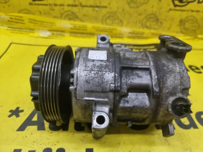 Usagé Pompe clim Opel Corsa D 1.6i OPC 16V Turbo Prix € 75,00 Règlement à la marge proposé par autodemontage denollen