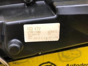 Usagé Jupe Citroen C6 (TD) 2.7 HDiF V6 24V Prix € 225,00 Règlement à la marge proposé par de Nollen autorecycling