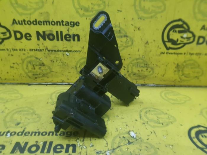 Gebrauchte Stromverteiler BMW 1 serie (F20) 114d 1.5 12V TwinPower Preis auf Anfrage angeboten von autodemontage denollen