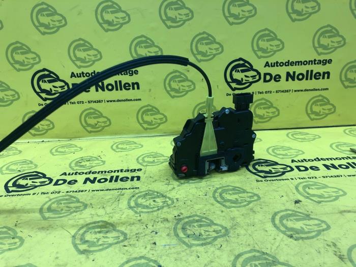 Commander biellette barre stabilisatrice avant droite CROWN (07U8X) pas
