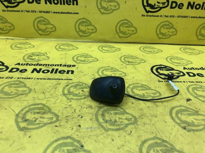 Używane Antena Opel Meriva (B) 1.4 16V Ecotec Cena € 25,00 Procedura marży oferowane przez autodemontage denollen