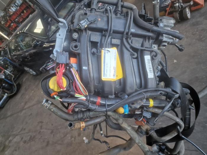 Used Engine Dacia Sandero I (BS) 1.2 16V Price € 550,00 Margin scheme offered by autodemontage denollen