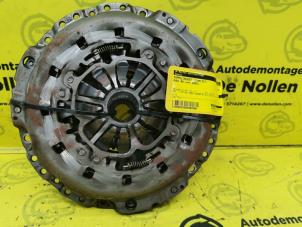 Used Clutch kit (complete) Audi A6 Avant (C6) 2.0 TDI 16V Price on request offered by de Nollen autorecycling