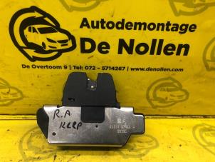 Używane Mechanizm zamka tylnej klapy Citroen DS3 Cabrio (SB) 1.6 16V VTi 120 Cena na żądanie oferowane przez de Nollen autorecycling
