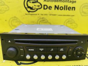 Używane Radioodtwarzacz CD Citroen DS3 Cabrio (SB) 1.6 16V VTi 120 Cena € 59,95 Procedura marży oferowane przez de Nollen autorecycling