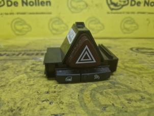 Used Panic lighting switch Opel Corsa D 1.3 CDTi 16V ecoFLEX Price € 12,10 Inclusive VAT offered by de Nollen autorecycling