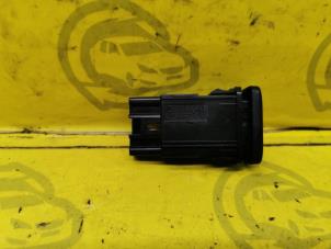 Used Panic lighting switch Daihatsu Sirion/Storia (M1) Price € 20,00 Margin scheme offered by de Nollen autorecycling