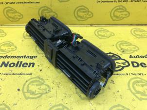 Used Dashboard vent BMW 4 serie (F32) 435d xDrive 3.0 24V Price € 40,00 Margin scheme offered by de Nollen autorecycling