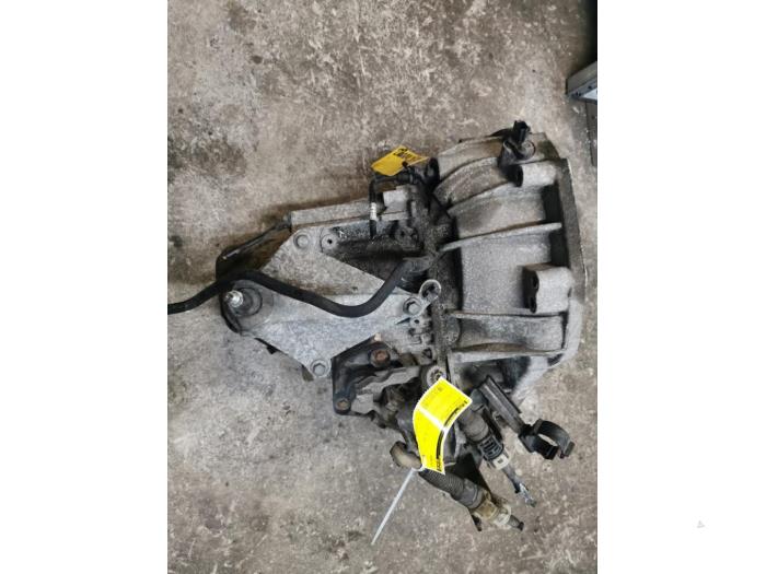 Gearbox from a Nissan Micra (K12) 1.2 16V 2007
