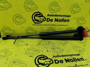 Used Set of gas struts for boot Peugeot 208 I (CA/CC/CK/CL) 1.6 Blue HDi Price € 20,00 Margin scheme offered by de Nollen autorecycling