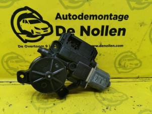 Używane Mechanizm szyby prawej przedniej wersja 2-drzwiowa Volkswagen Polo V (6R) 1.4 GTI 16V Cena € 29,95 Procedura marży oferowane przez de Nollen autorecycling