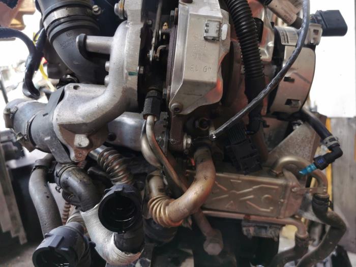 Motor van een Seat Ibiza IV SC (6J1) 1.2 TDI Ecomotive 2014