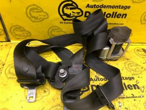 Used Rear seatbelt, left Peugeot 807 2.0 16V Price € 75,00 Margin scheme offered by de Nollen autorecycling