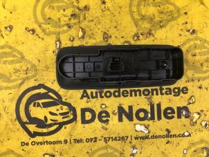 Used Electric window switch Peugeot 807 2.0 16V Price € 30,00 Margin scheme offered by de Nollen autorecycling
