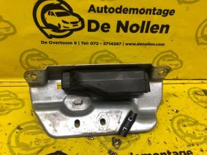 Used Tailgate lock mechanism Peugeot 807 2.0 16V Price € 40,00 Margin scheme offered by de Nollen autorecycling