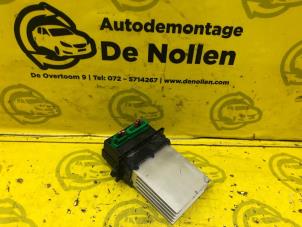Używane Opornik nagrzewnicy Renault Scénic I (JA) 1.6 16V Cena € 30,00 Procedura marży oferowane przez de Nollen autorecycling