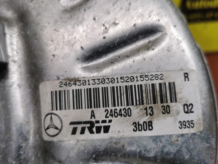 Brake servo from a Mercedes-Benz B (W246,242) 1.5 B-180 CDI 16V 2015