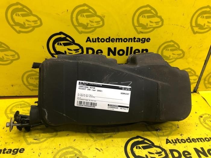 Używane Silnik dachu cabrio Peugeot 206 CC (2D) 2.0 16V Cena € 50,00 Procedura marży oferowane przez autodemontage denollen