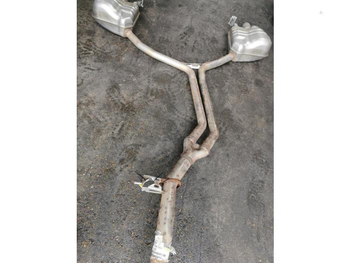 Exhaust rear silencer from a Audi A5 (8T3) 2.0 TDI 16V 2015