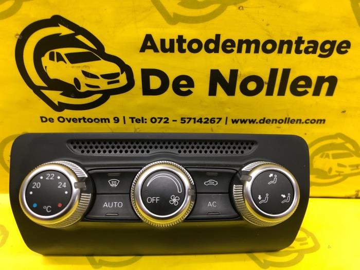 Używane Panel climatronic Audi A1 (8X1/8XK) 1.6 TDI 16V Cena € 90,00 Procedura marży oferowane przez autodemontage denollen