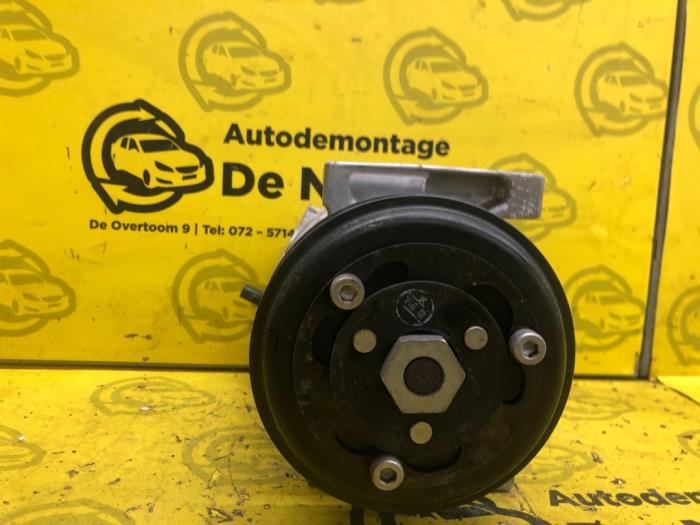 Usagé Pompe clim Alfa Romeo MiTo (955) 0.9 TwinAir Prix € 100,00 Règlement à la marge proposé par autodemontage denollen