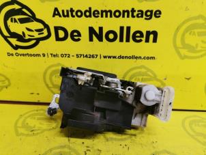 Used Door lock mechanism 2-door, right Fiat Punto II (188) 1.2 60 S Price € 35,00 Margin scheme offered by de Nollen autorecycling