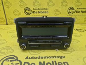 Używane Radioodtwarzacz CD Volkswagen Golf VI (5K1) 1.4 TSI 160 16V Cena na żądanie oferowane przez de Nollen autorecycling