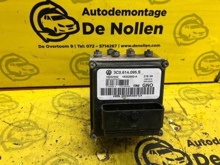 Bloc ABS d'un Volkswagen Passat Variant (3C5) 2.0 TDI 140 2006