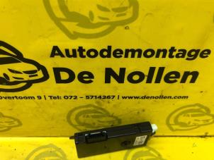 Used Antenna (miscellaneous) BMW 2 serie (F22) 220d 2.0 16V Price € 30,25 Inclusive VAT offered by de Nollen autorecycling