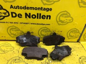 Used Front brake pad Renault Twingo II (CN) 1.2 Price € 20,00 Margin scheme offered by de Nollen autorecycling