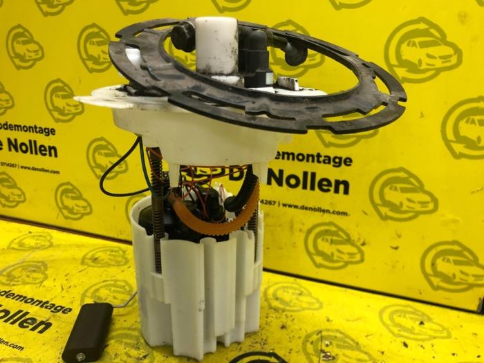 Bomba eléctrica de combustible de un Opel Astra J GTC (PD2/PF2) 1.4 Turbo 16V ecoFLEX 120 2013