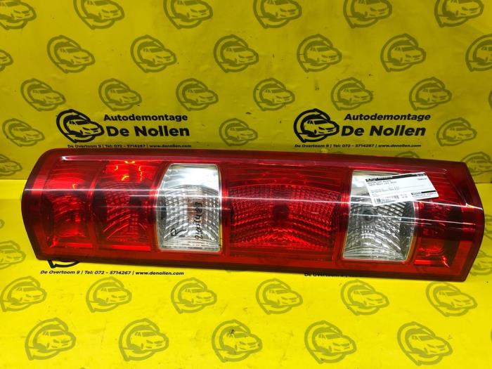 Taillight, right from a Iveco New Daily IV 29L10V 2012