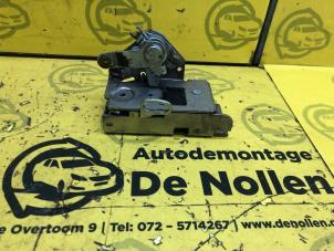 Used Rear door mechanism 4-door, right Iveco New Daily IV 29L10V Price on request offered by de Nollen autorecycling