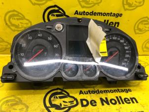 Używane Licznik kilometrów KM Volkswagen Passat (3C2) 1.6 FSI 16V Cena € 100,00 Procedura marży oferowane przez de Nollen autorecycling