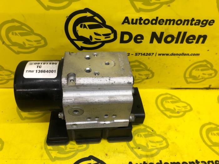 Begagnade ABS-pump Opel Vectra C 2.2 16V Pris € 95,00 Marginaltabell erbjuds av autodemontage denollen