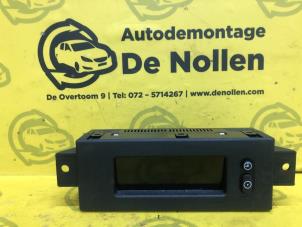 Usagé Affichage intérieur Opel Corsa D 1.2 16V Prix € 25,00 Règlement à la marge proposé par de Nollen autorecycling