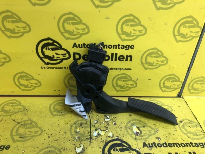 Begagnade Gaspedal Opel Insignia 1.6 CDTI 16V Pris € 39,99 Marginaltabell erbjuds av autodemontage denollen