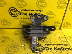 Usagé Support moteur Opel Insignia 1.6 CDTI 16V Prix sur demande proposé par de Nollen autorecycling