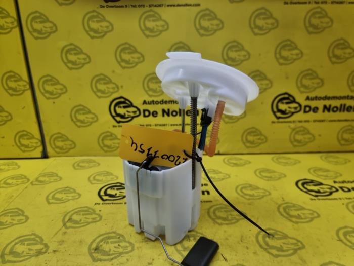 Kraftstoffpumpe Elektrisch van een MINI Clubman (F54) 1.5 Cooper 12V 2022