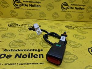 Used Front seatbelt buckle, right Kia Picanto (TA) 1.0 12V Price € 25,00 Margin scheme offered by de Nollen autorecycling