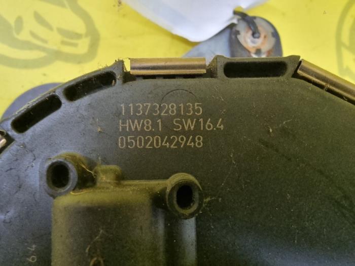 Wiper motor + mechanism Peugeot 407 SW 2.0 16V 0390241721 BOSCH