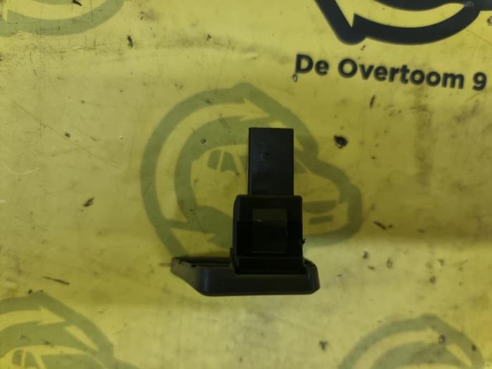 Usados Interruptor de ventanilla eléctrica Fiat Panda (169) 1.1 Fire Precio € 20,00 Norma de margen ofrecido por autodemontage denollen