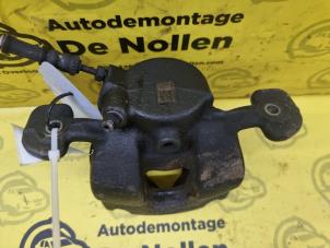 Used Front brake calliper, right BMW 2 serie Gran Tourer (F46) 220i 2.0 TwinPower Turbo 16V Price € 36,30 Inclusive VAT offered by de Nollen autorecycling