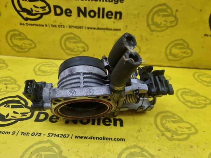 Usagé Boitier papillon BMW 5 serie (E39) 520i 24V Prix sur demande proposé par autodemontage denollen
