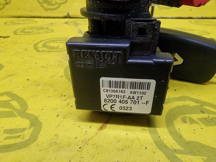 Ignition lock + key from a Renault Master IV (FV) 2.3 dCi 125 16V FWD 2019
