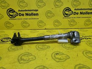 Used Transmission shaft universal joint Renault Clio III (BR/CR) 1.2 16V 75 Price € 50,00 Margin scheme offered by de Nollen autorecycling