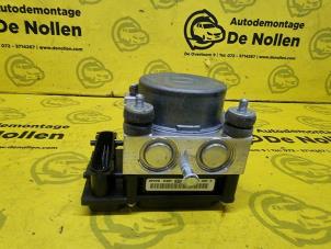 Used ABS pump Renault Clio III (BR/CR) 1.2 16V 75 Price on request offered by de Nollen autorecycling